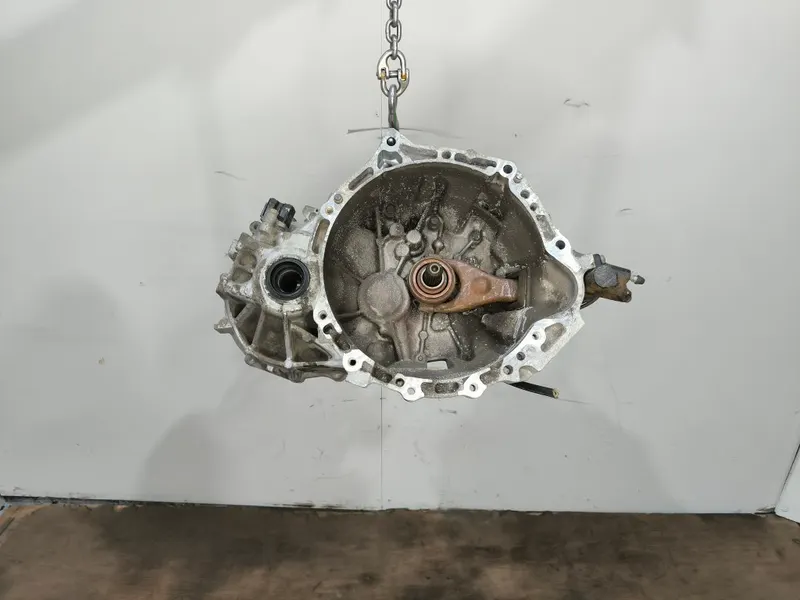 Фото: МКПП Toyota Corolla