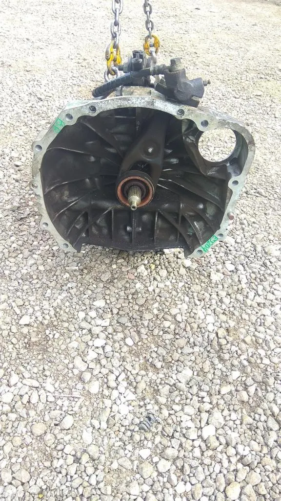 Фото: МКПП Subaru Legacy B13
