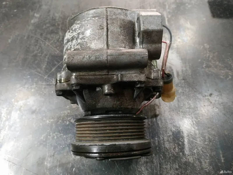 Фото: Компрессор кондиционера Land Rover Range Rover P38A 1994-2003