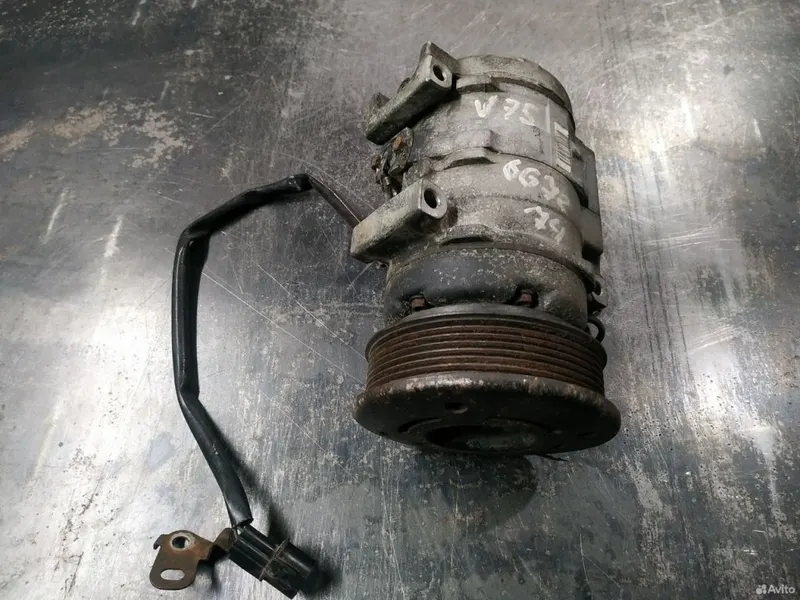 Фото: Компрессор кондиционера Mitsubishi Pajero V70 1999-2006