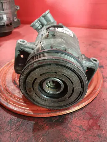 Фото: Компрессор кондиционера Opel Corsa D 2006-2014