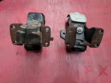 Фото: Опора двигателя Chevrolet Captiva 2006-2011