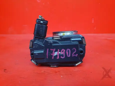 Фото: Дроссельная заслонка Z22D1