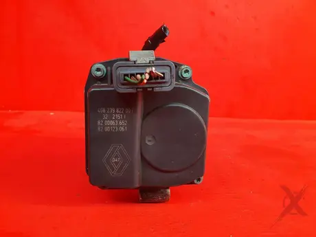 Фото: Дроссельная заслонка K4M830